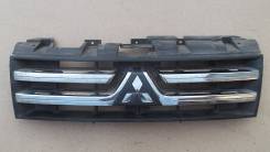 Решетка радиатора. Mitsubishi Montero Mitsubishi Pajero