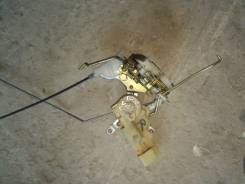Замок двери. Toyota Vitz, SCP10 Двигатель 1SZFE