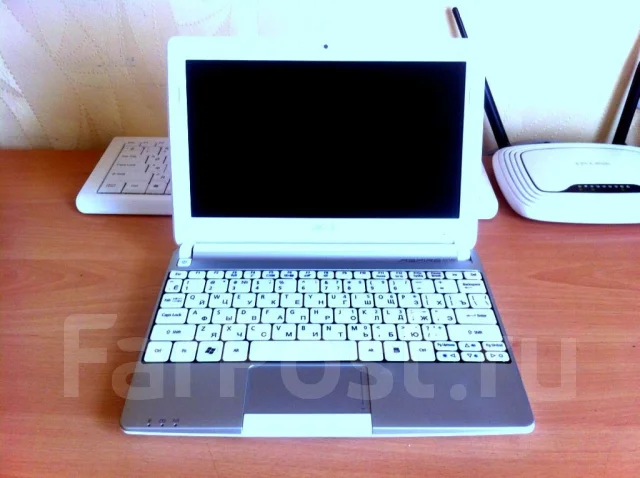 Acer Aspire One D257-1DQws. WiFi: 1 ����