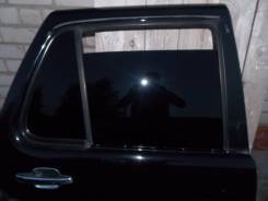 Стекло двери задней боковой. Mercedes-Benz M-Class, W163 Mercedes-Benz ML-Class, W163