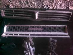 Решетка радиатора. Toyota Camry, 30