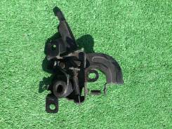Замок капота. Subaru Legacy, BE5, BH9, BH5, BES, BHC, BE9, BEE, BHE Двигатели: EJ254, EZ30, EJ204, EJ202, EJ201, EJ208, EZ30D, EJ206