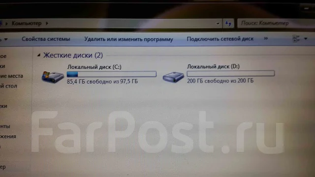 Asus X401A. 1,7����, ��� 2048 ��, ���� 320���, WiFi: 1, Bluetooth: 1, ����������� �� 3��. ����