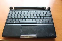 Asus Eee PC 900. ��� 256 �� � ������, WiFi, Bluetooth ����