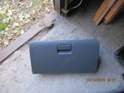 Бардачок. Toyota Corolla, NZE121 Двигатели: 1NZFE, 1NZ