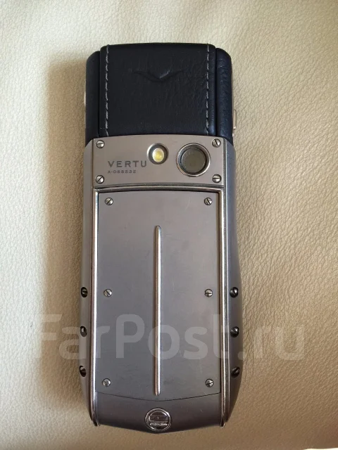Vertu Ascent ����