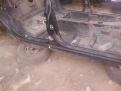 Порог пластиковый. Toyota Celsior, 1011