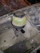 Бачок гидроусилителя руля. Toyota Vista, SV30, SV35, SV32, SV33 Двигатели: 3SGE, 3SFE, 4SFE