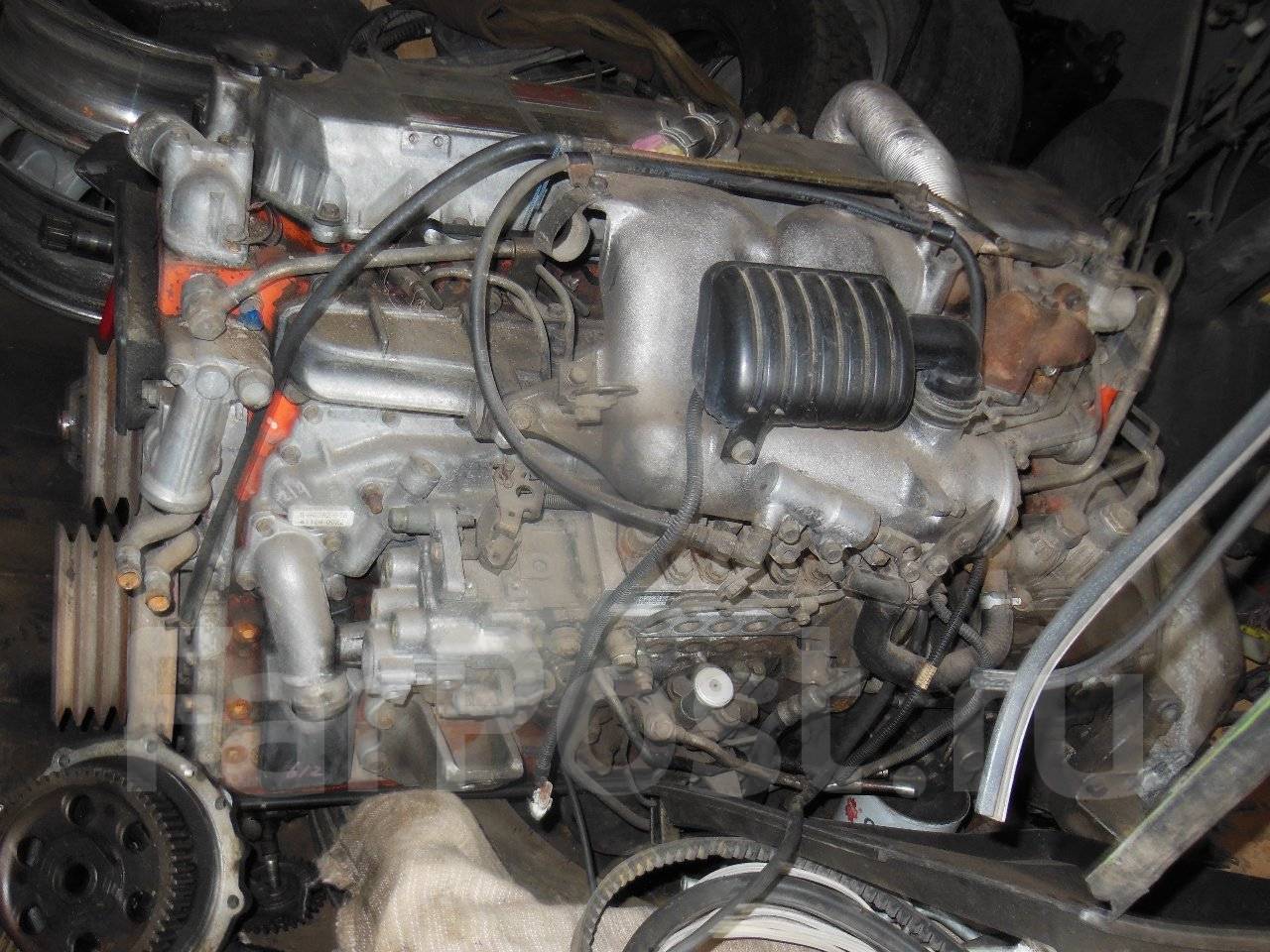 Воздушный компрессор двигателя 6hh1 исузу форвард. Мотор на исузу форвард 6не1. Мотор на исузу форвард 6не1. Сапун двигателя на исудзу форварде 6нн1. Isuzu двигатель 6hh1.