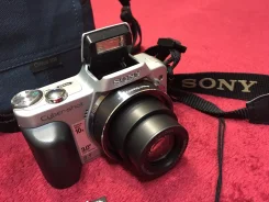 Sony Cyber-shot DSC-H10. 8 - 8.9 ��, ���: 10� ����