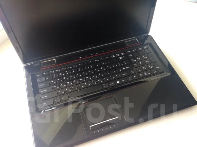MSI GE70 0ND-415RU. 17.3", 2,6����, ��� 8 ��, ���� 750���, WiFi: 1, Bluetooth: 1, ����������� �� 10��. ����