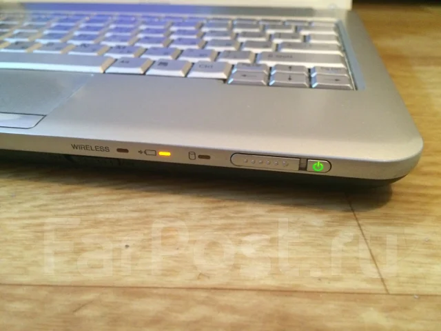 Sony VAIO VPC-M13M1R. 1,8����, ��� 1024 ��, ���� 250���, WiFi: 1 ����