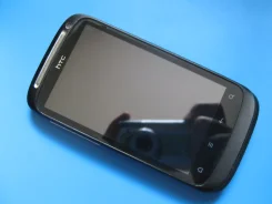 HTC Desire S. �/� ����