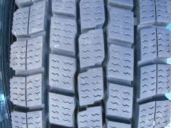 Dunlop DSV-01. Всесезонные, 2013 год, износ: 5%, 2 шт