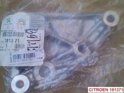 Кронштейн опоры двигателя. Peugeot 307 Citroen C4
