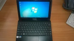 Samsung NC110. 1,6����, ��� 2048 ��, ���� 300���, WiFi: 1, Bluetooth: 1, ����������� �� 4��. ����