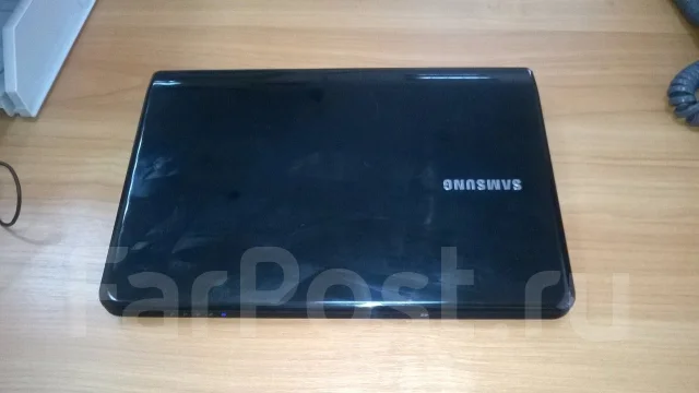 Samsung NC110. 1,6����, ��� 2048 ��, ���� 300���, WiFi: 1, Bluetooth: 1, ����������� �� 4��. ����
