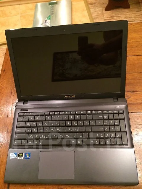 Asus X55VD. 2,4����, ��� 4 ��, ���� 320���, WiFi: 1, Bluetooth: 1, ����������� �� 4��. ����