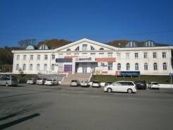 Торгово-выставочные центры. 28 кв. м., Гагарина 10, р-н Рыбный порт