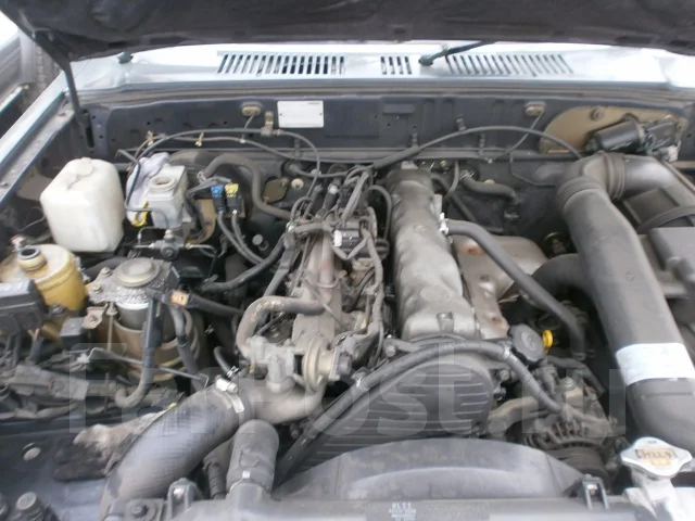 Mazda Proceed Marvie. UVL6R, WL ����