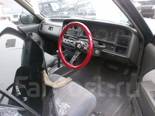 Mazda Proceed Marvie. UVL6R, WL ����