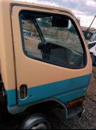 Крепление боковой двери. Mitsubishi Canter