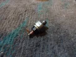 Датчик давления масла. Toyota: RAV4, Vista, Celica, Carina ED, Corona Exiv, Corona, Camry, Altezza, MR2 Двигатель 3SGE