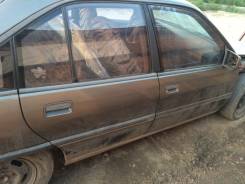 Стекло боковое. Opel Omega