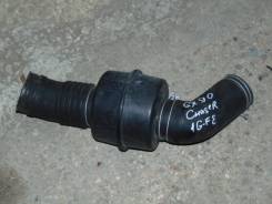 Патрубок воздухозаборника. Toyota Chaser, GX90 Двигатель 1GFE