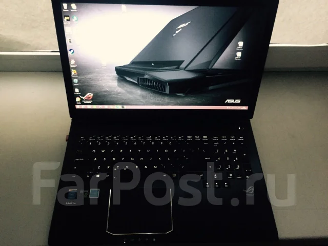 Asus ROG G750JS. 2,5����, ��� 8 ��, ���� 1 000���, WiFi: 1, Bluetooth: 1, ����������� �� 3��. ����