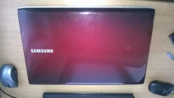 Samsung R730. 2,6����, ��� 4 ��, ���� 500���, WiFi, Bluetooth, ����������� �� 1��. ����