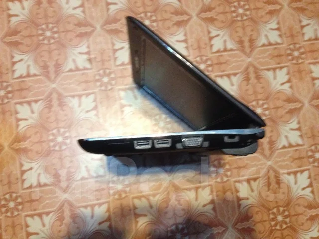 Samsung N210. 166����, ��� 1024 ��, ���� 217���, WiFi: 1, Bluetooth: 1, ����������� �� 7��. ����