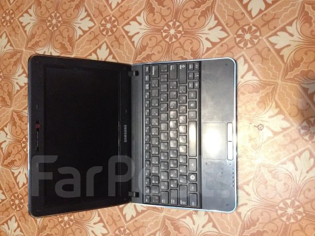 Samsung N210. 166����, ��� 1024 ��, ���� 217���, WiFi: 1, Bluetooth: 1, ����������� �� 7��. ����