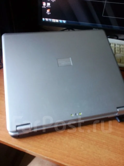 Fujitsu Siemens Amilo. 1,8����, ��� 512 ��, ���� 60���, WiFi: 1 ����