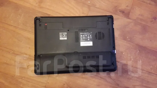 eMachines D440. 2,2����, ��� 2048 ��, ���� 1���, WiFi: 1, ����������� �� 4��. ����