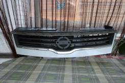 Решетка радиатора. Nissan Serena, CNC25, CC25