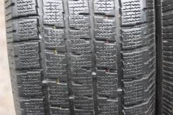 Pirelli Winter Ice Storm. Зимние, без шипов, 2009 год, износ: 10%, 2 шт