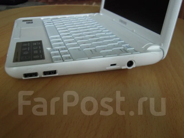 Samsung N130. 1,6����, ��� 1024 ��, ���� 152���, WiFi: 1, ����������� �� 5��. ����