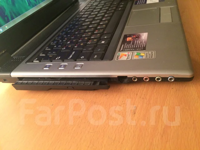 Roverbook Pro 500. 1,6����, ��� 2048 ��, ���� 120���, WiFi: 1, Bluetooth: 1 ����