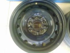 Nissan. 6.0x15", 5x114.30, ET40, ЦО 66,1 мм.