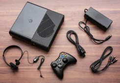 Microsoft Xbox 360 E ����