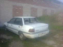 Ford Laser. B3 ����