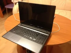 Acer Aspire 5755G. 2,2����, ��� 8 ��, ���� 1 000���, WiFi: 1, Bluetooth: 1, ����������� �� 2��. ����