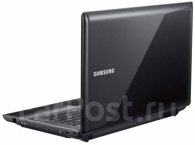 Samsung R440. 2,4����, ��� 3072 ��, ���� 300���, WiFi: 1, Bluetooth: 1, ����������� �� 3��. ����