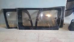 Стекло боковое. Mitsubishi Delica, PE8W