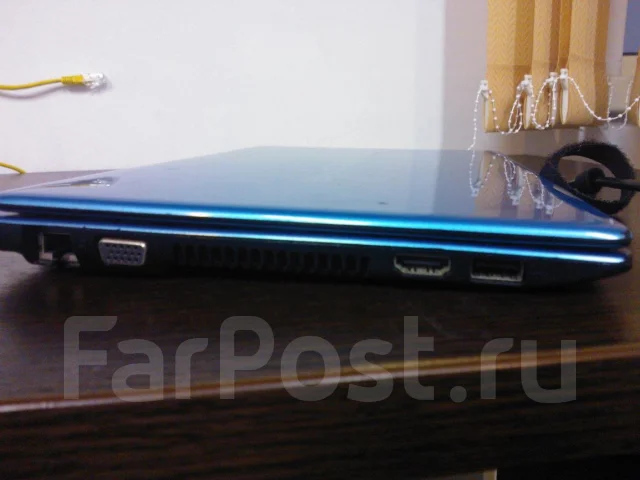 Acer Aspire One 756-877B1bb. 1,4����, ��� 2048 ��, ���� 500���, WiFi: 1, Bluetooth: 1, ����������� �� 5��. ����