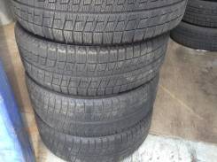 Bridgestone Blizzak Revo2. Зимние, без шипов, 2011 год, 30 %, 4 шт