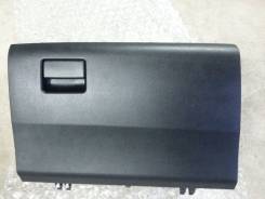 Бардачок. Toyota RAV4, ZSA42L, ASA44L, ALA49L, ZSA44L
