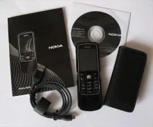Nokia 8600 Luna. �����