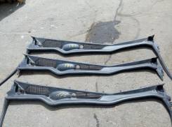 Решетка под дворники. Toyota Crown, JKS175, GS171, JZS171, JZS175W, JZS171W, JZS179, JZS175, JZS173 Toyota Crown Majesta, JZS179, JKS175, GS171, JZS17...